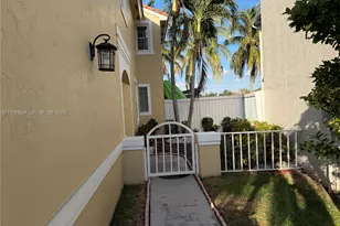 4908 SW 151st Ave, Davie, FL 33331 - Photo 3