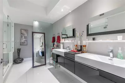 17201 Collins Ave #1807, Sunny Isles Beach, FL 33160 - Photo 17