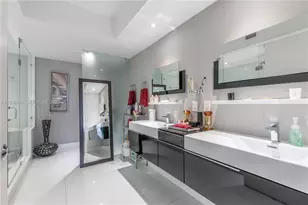 17201 Collins Ave, Sunny Isles Beach, FL 33160 - Photo 17