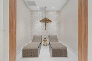 16395 Biscayne Blvd, North Miami Beach, FL 33160 - Photo 19