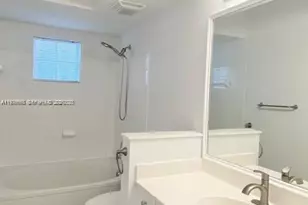 17100 N Bay Rd, Sunny Isles Beach, FL 33160 - Photo 23