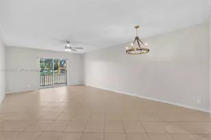 3475 Brokenwoods Dr, Coral Springs, FL 33065 - Photo 11