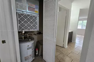 2280 SW 81st Ave, Miramar, FL 33025 - Photo 5
