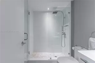 17201 Collins Ave, Sunny Isles Beach, FL 33160 - Photo 23