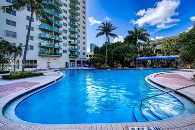 19390 Collins Ave #1420, Sunny Isles Beach, FL 33160 - Photo 7