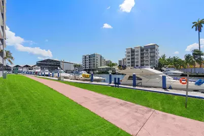 1800 NW 24th Ave #912, Miami, FL 33125 - Photo 23