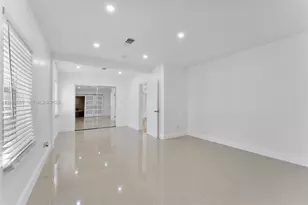 300 SW 11th Ct, Fort Lauderdale, FL 33315 - Photo 25