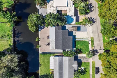 300 SW 11th Ct, Fort Lauderdale, FL 33315 - Photo 41