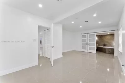 300 SW 11th Ct, Fort Lauderdale, FL 33315 - Photo 23