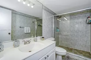 1833 S Ocean Dr, Hallandale Beach, FL 33009 - Photo 7