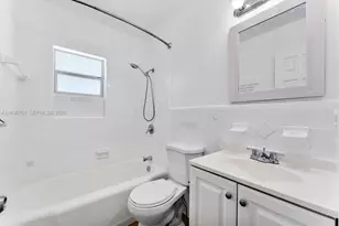 300 SW 11th Ct, Fort Lauderdale, FL 33315 - Photo 21