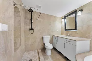 300 SW 11th Ct, Fort Lauderdale, FL 33315 - Photo 27