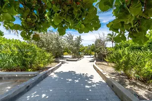 8877 Collins Ave, Surfside, FL 33154 - Photo 23