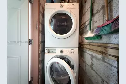 3630 NW 4th Ter, Miami, FL 33125 - Photo 19