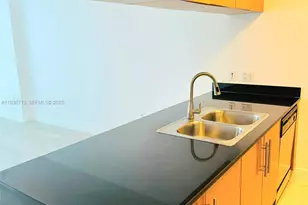 1750 N Bayshore Dr, Miami, FL 33132 - Photo 5