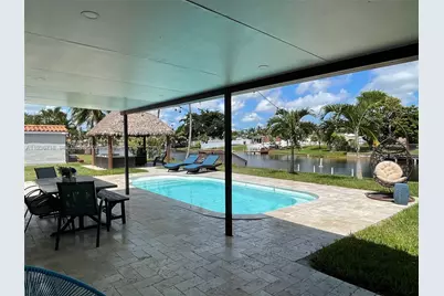 17831 NW 84th Ct, Miami, FL 33015 - Photo 5