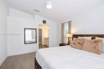 3880 NW 121st Ave, Sunrise, FL 33323 - Photo 15