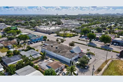 1601 E Sample Rd, Pompano Beach, FL 33064 - Photo 17