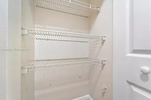 1109 Green Pine Blvd, West Palm Beach, FL 33409 - Photo 17