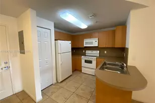 435 SW 12th Ave, Miami, FL 33130 - Photo 3