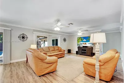 2540 NW 115th Dr, Coral Springs, FL 33065 - Photo 9