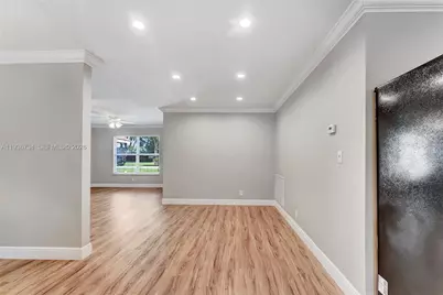 2540 NW 115th Dr, Coral Springs, FL 33065 - Photo 7