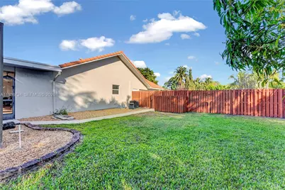 2540 NW 115th Dr, Coral Springs, FL 33065 - Photo 43