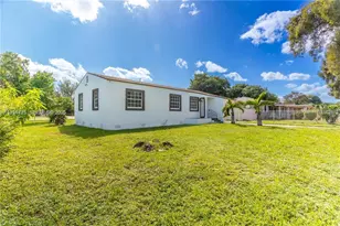 1430 NW 87th Terrace, Miami, FL 33147 - Photo 25