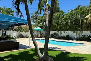 1611 71st St, Miami Beach, FL 33141 - Photo 15