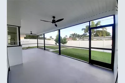 2109 N Park Rd, Hollywood, FL 33021 - Photo 23