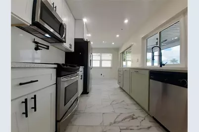 2109 N Park Rd, Hollywood, FL 33021 - Photo 31