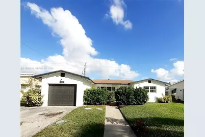 2109 N Park Rd, Hollywood, FL 33021 - Photo 35