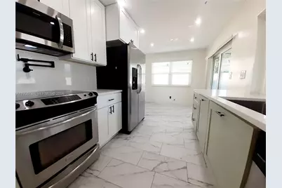 2109 N Park Rd, Hollywood, FL 33021 - Photo 33