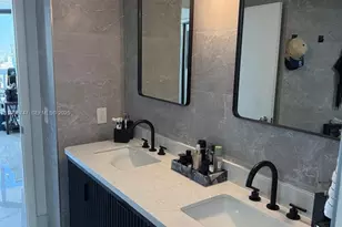 1000 W Island Blvd, Aventura, FL 33160 - Photo 9