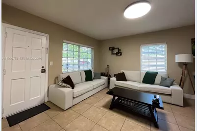 1414 NE 178th St, North Miami Beach, FL 33162 - Photo 3