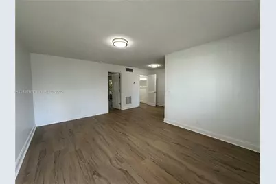 110 NE 19th Ave #14, Deerfield Beach, FL 33441 - Photo 1
