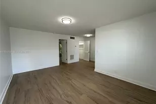 110 NE 19th Ave, Deerfield Beach, FL 33441 - Photo 1