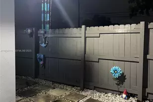 2315 Cleveland St, Hollywood, FL 33020 - Photo 7