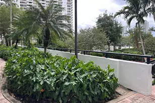 600 Three Islands Boulevard, Hallandale Beach, FL 33009 - Photo 9