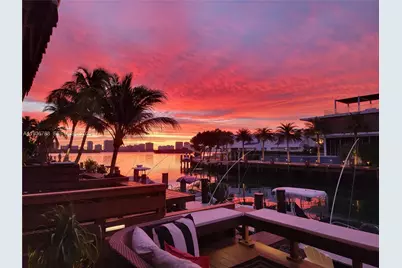 2676 NE 135th St, North Miami, FL 33181 - Photo 3