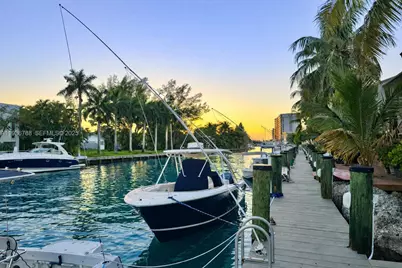 2676 NE 135th St, North Miami, FL 33181 - Photo 35