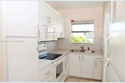 270 Layne Blvd #305, Hallandale Beach, FL 33009 - Photo 9