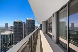 1000 Brickell Plaza, Miami, FL 33131 - Photo 7
