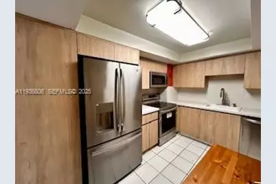 2655 Collins Ave #1710, Miami Beach, FL 33140 - Photo 3