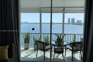 3000 Marcos Dr, Aventura, FL 33160 - Photo 15