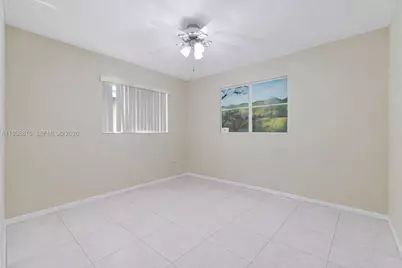 5010 NW 51st St, Tamarac, FL 33319 - Photo 17