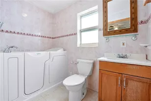 5010 NW 51st St, Tamarac, FL 33319 - Photo 25