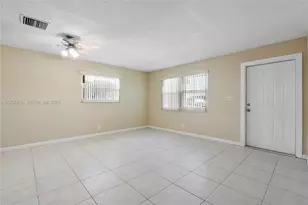 5010 NW 51st St, Tamarac, FL 33319 - Photo 5