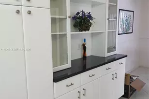 7649 E Granville Dr, Tamarac, FL 33321 - Photo 7