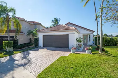 1409 Majesty Ter, Weston, FL 33327 - Photo 3